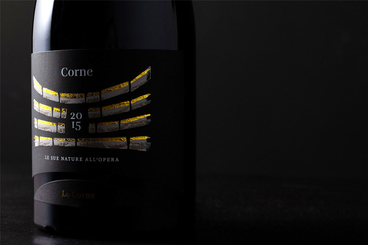 西安紅酒包裝設(shè)計(jì)公司包裝設(shè)計(jì)分析與參考(圖1)