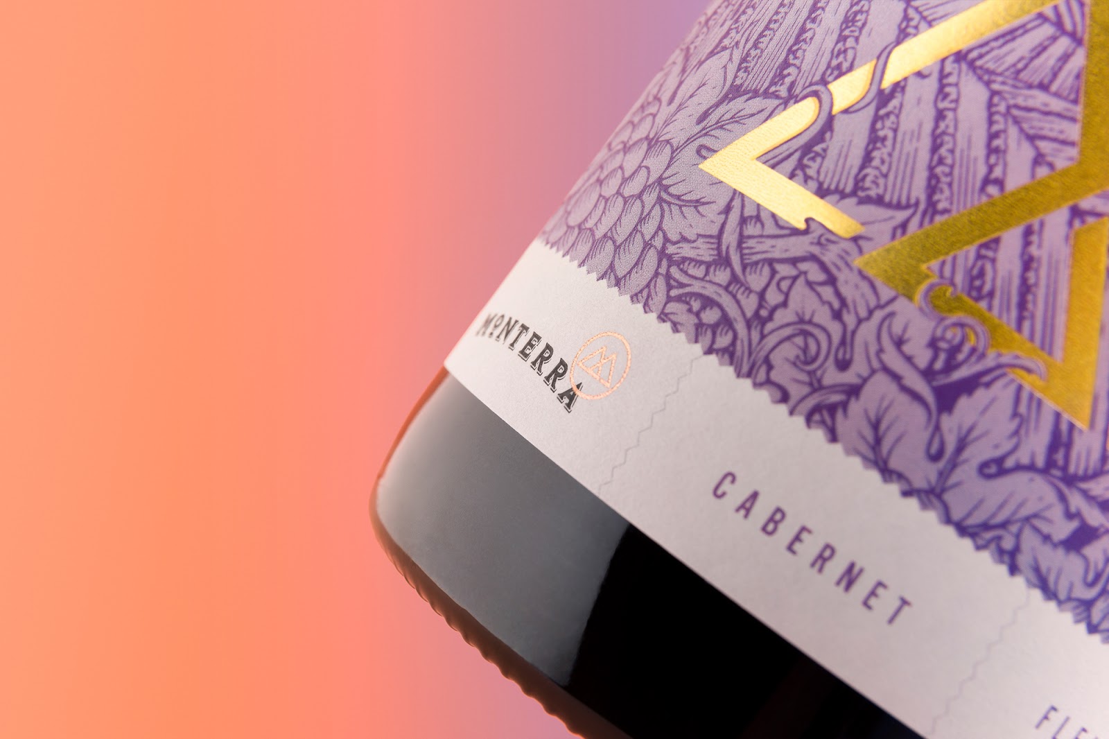 重慶產(chǎn)品創(chuàng)意包裝設(shè)計(jì)-酒包裝設(shè)計(jì)(圖4) 重慶產(chǎn)品創(chuàng)意包裝設(shè)計(jì)-酒包裝設(shè)計(jì)(圖4)