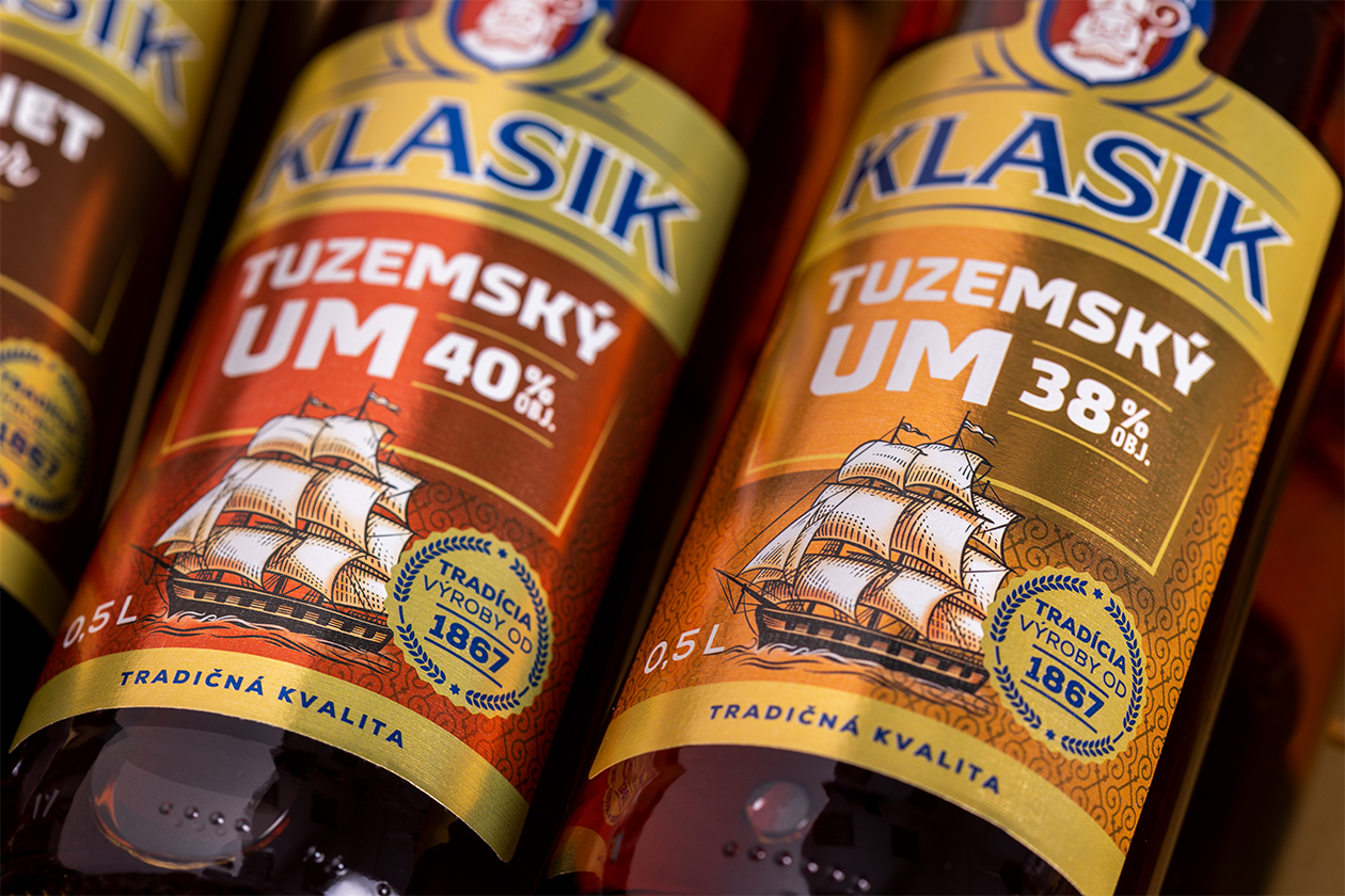 時尚年輕有活力的果酒包裝設計(圖5)