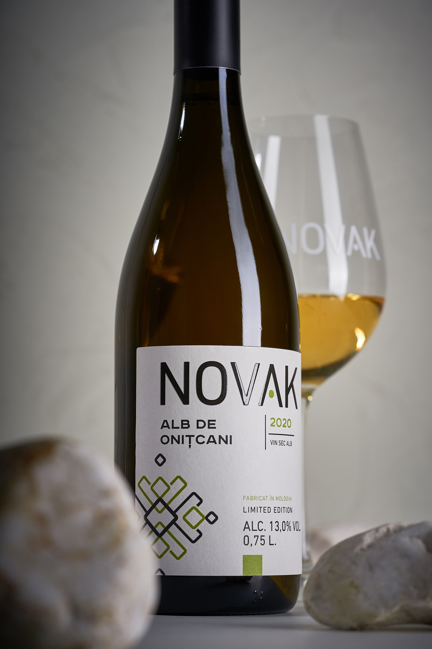 葡萄酒品牌視覺(jué)包裝設(shè)計(jì)(圖7)