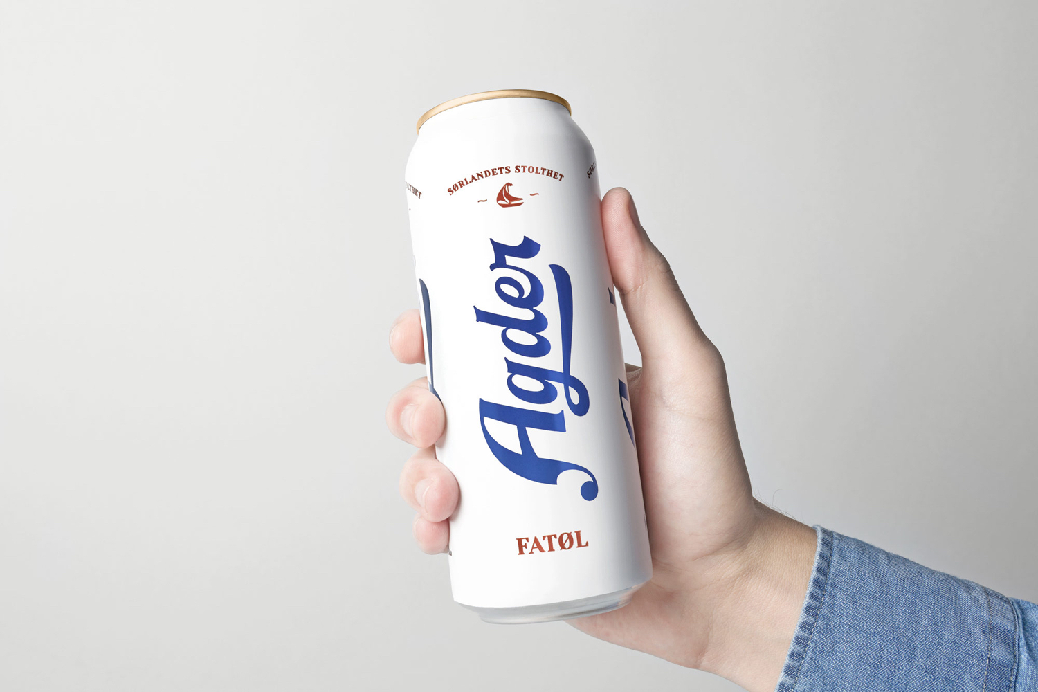 簡(jiǎn)約風(fēng)格獨(dú)特標(biāo)識(shí)的啤酒包裝設(shè)計(jì)(圖2) 簡(jiǎn)約風(fēng)格獨(dú)特標(biāo)識(shí)的啤酒包裝設(shè)計(jì)(圖2)