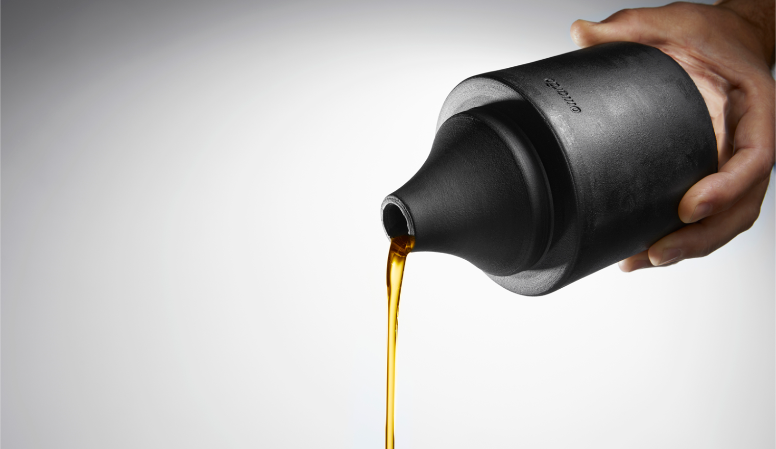 葡萄牙Omar?o橄欖油獨特的包裝設(shè)計(圖1) 葡萄牙Omar?o橄欖油獨特的包裝設(shè)計(圖1)