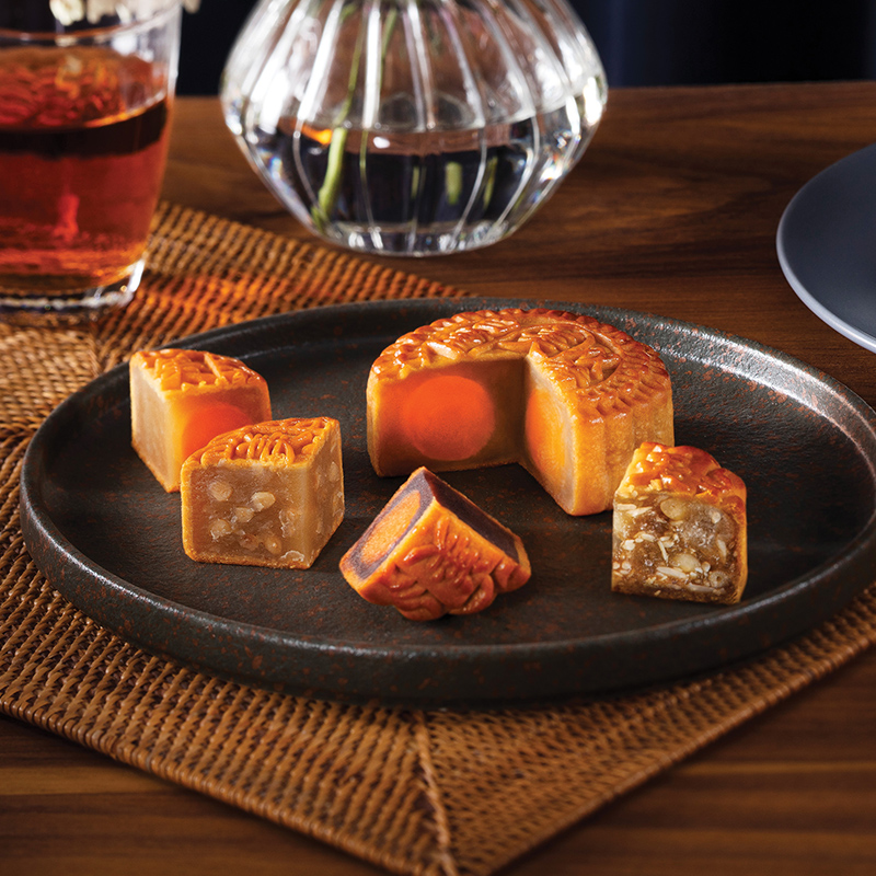 Maxims 美心 豐盈秋月港式月餅 675g 禮盒裝包裝禮盒產(chǎn)品包裝創(chuàng)意設(shè)計(jì)欣賞(圖3)